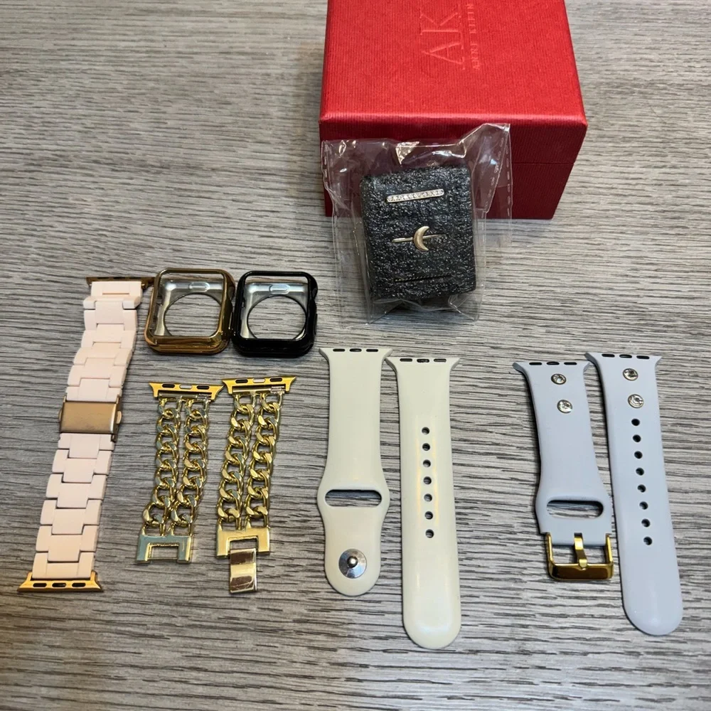 Apple Smartwatch Accessories- Bands, Face Covers, and Band Charms